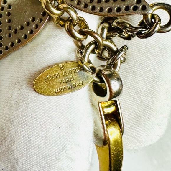 Louis Vuitton Stipply Flower Gold Brass & Tortoise Acetate Bag Charm, EUC - Picture 15 of 16